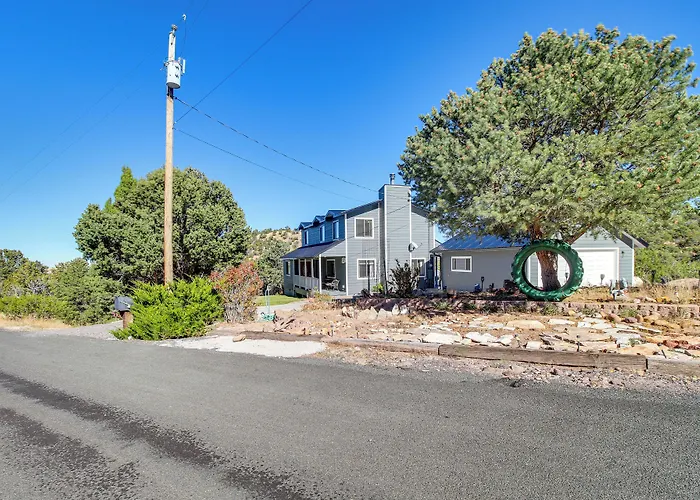 Eagar Vacation W/ Spacious Deck! * Springerville