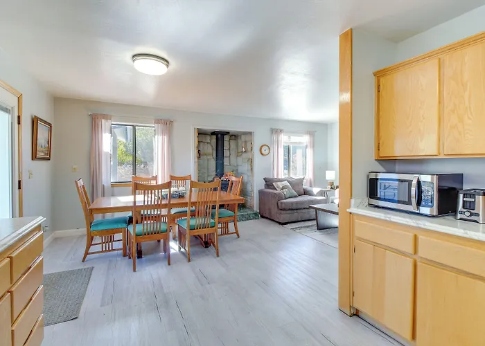 Eagar Vacation W/ Spacious Deck! Springerville